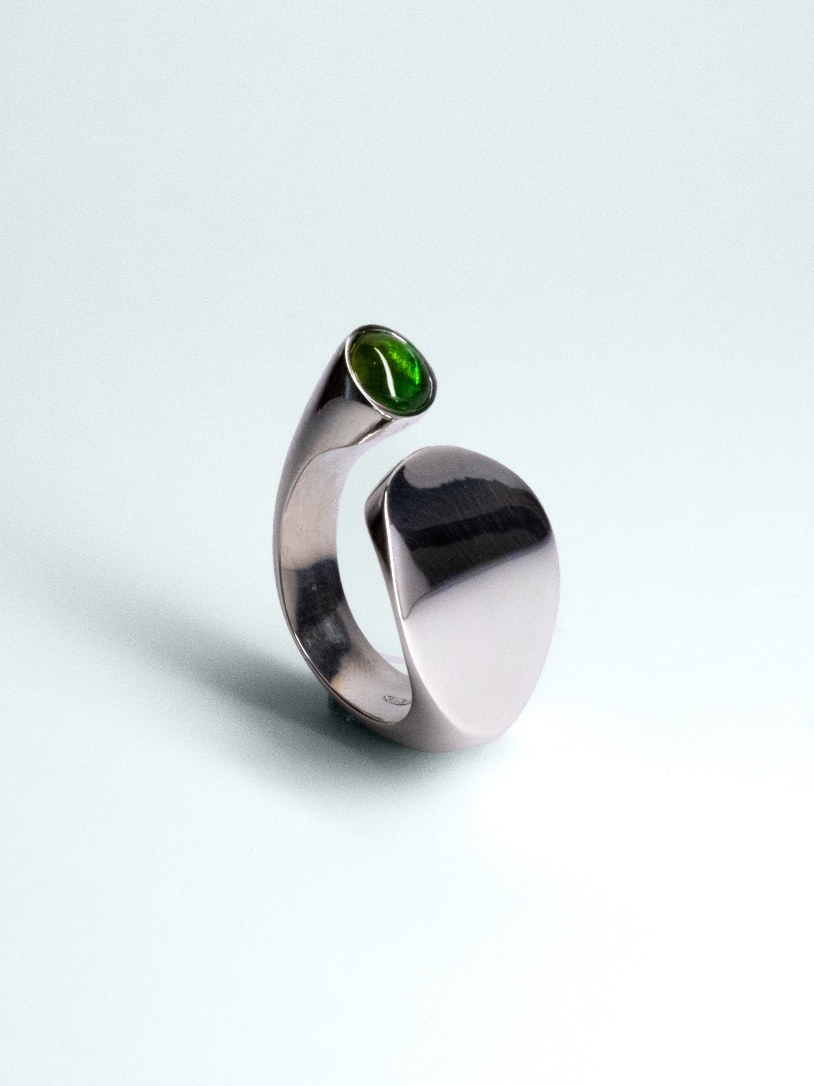 Anello “coriandoli” in Argento o bronzo e pietra naturale