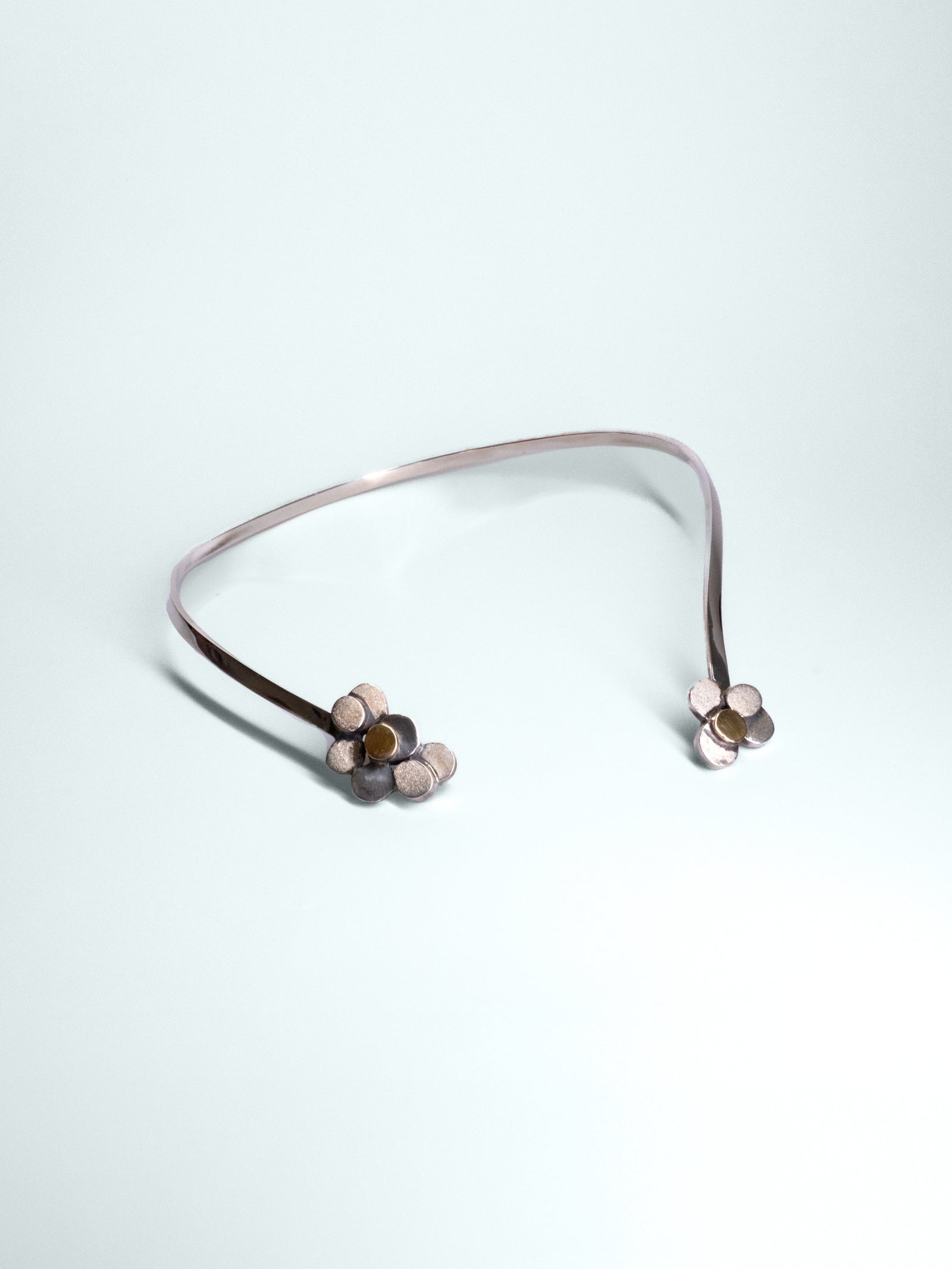 Collarino Rigido Floreale in Argento e Oro 18kt - Collezione Volumetrica